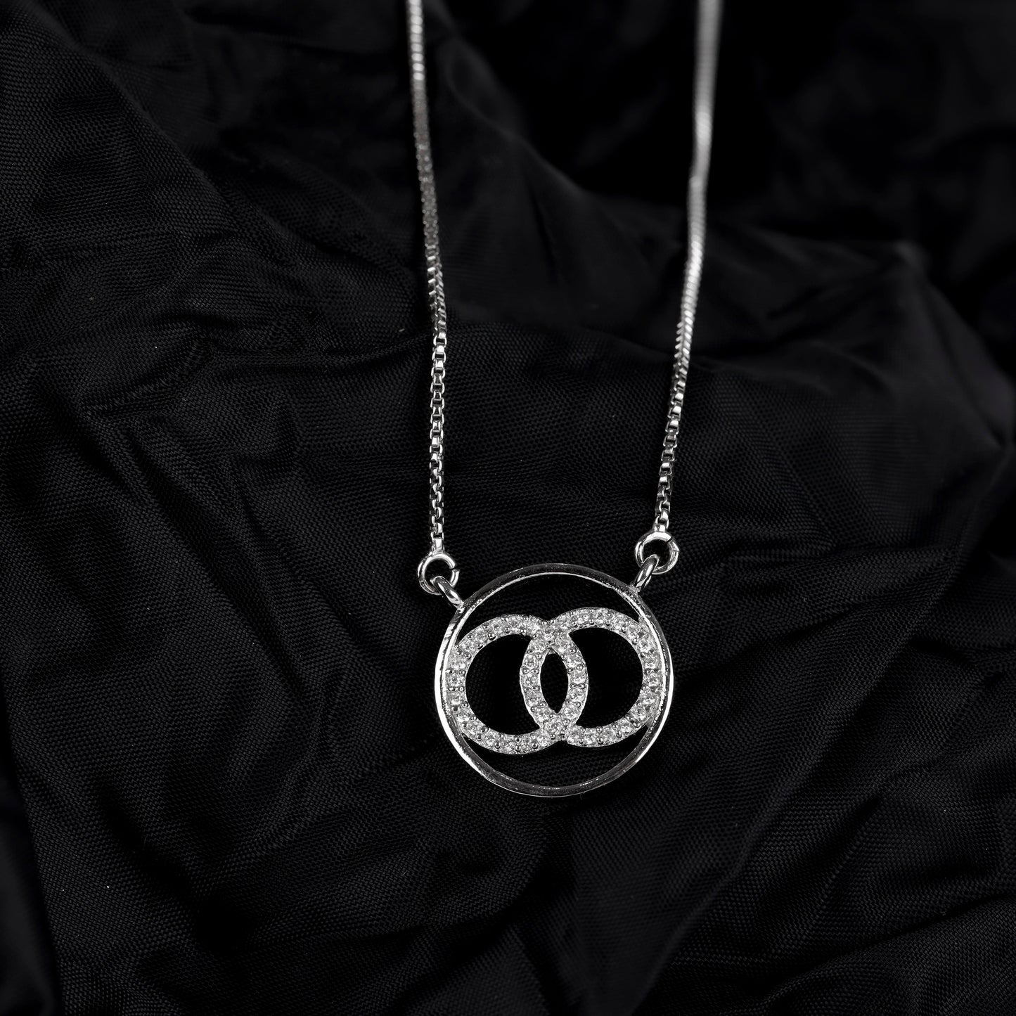 ROUND LOOP PENDANT | 925 STERLING SILVER - Shwet