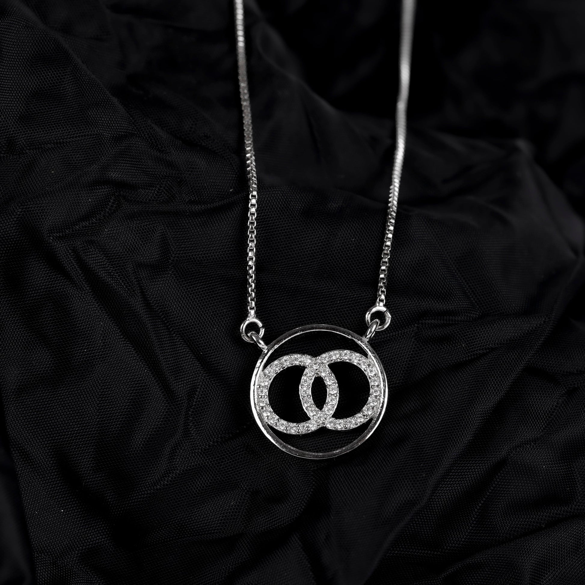 ROUND LOOP PENDANT | 925 STERLING SILVER - Shwet